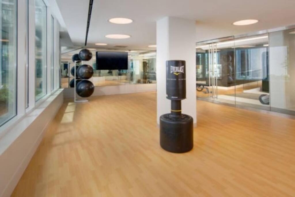 Апартаменты Modern, Chic, Great Location Вашингтон Экстерьер фото